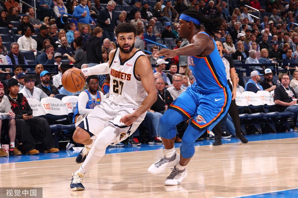 他不仅仅是 他不仅仅是