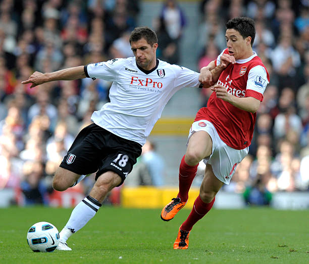 他持續給球 他持續給球