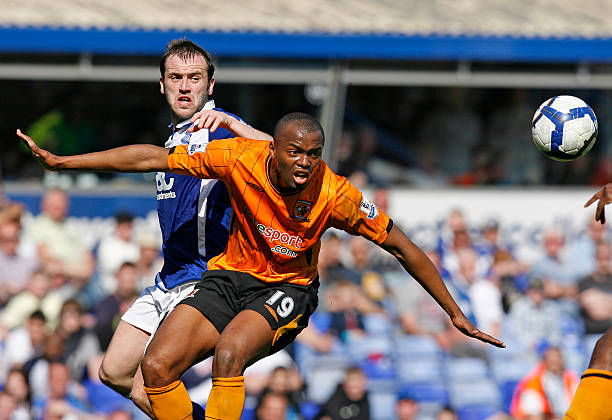 首的地位 首的地位